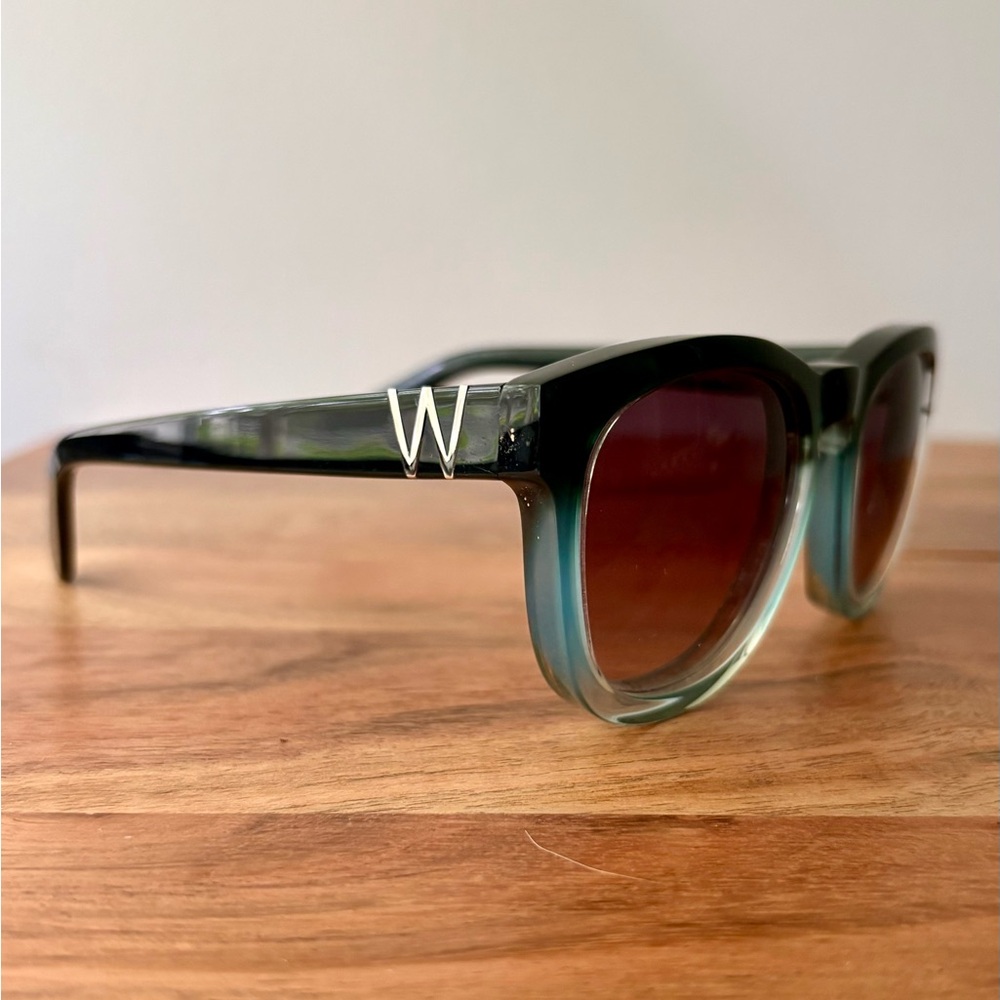 WILDFOX Gradient Blue Green Round Sunglasses with Burgundy Lenses + WILDFOX Case